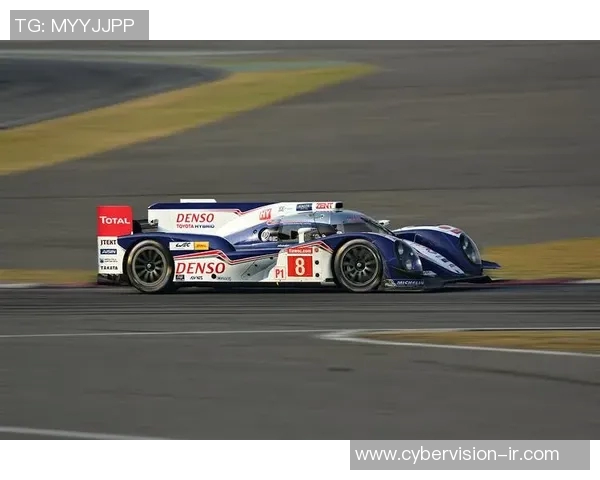 足球盛宴揭秘:深入了解上海足球队的耐力与训练秘诀 足球盛宴揭秘:深入了解上海足球队的耐力与训练秘诀