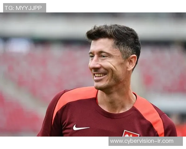 莱万的传奇之路：从天才少年到足坛巨星的辉煌历程