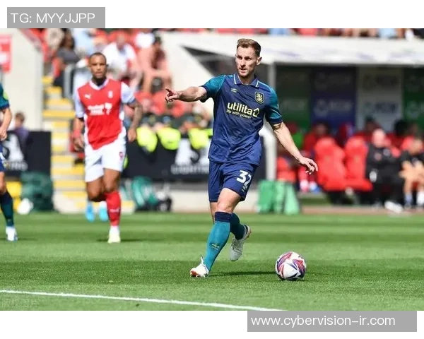 英甲罗瑟汉姆对阵强敌全力争胜期待精彩比赛瞬间