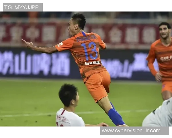 2018年鲁能与上港激战回顾：精彩瞬间与战术分析全记录