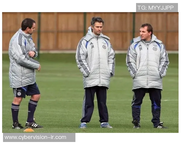 泰坦队与东北联足球队激战正酣谁能在这场较量中脱颖而出